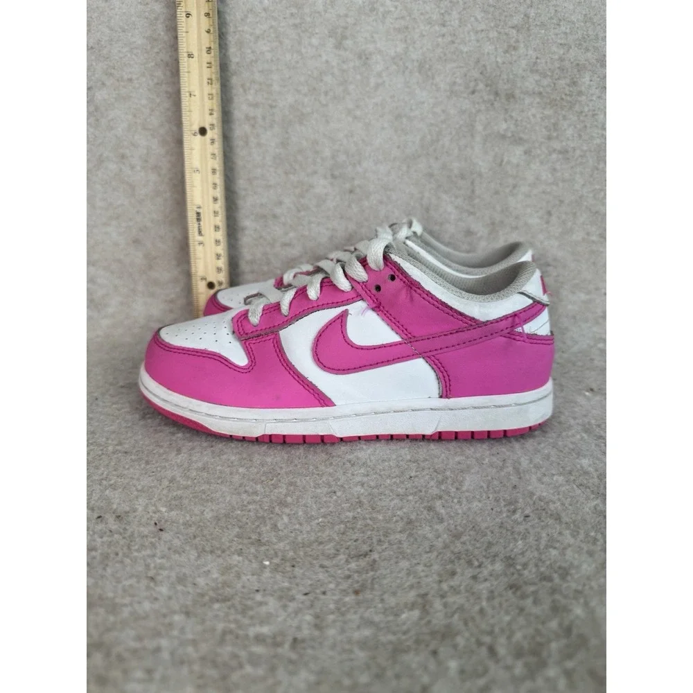 Nike Low White & Laser Fuchsia‎ Big Kid Size 1 Youth Dunk Pink